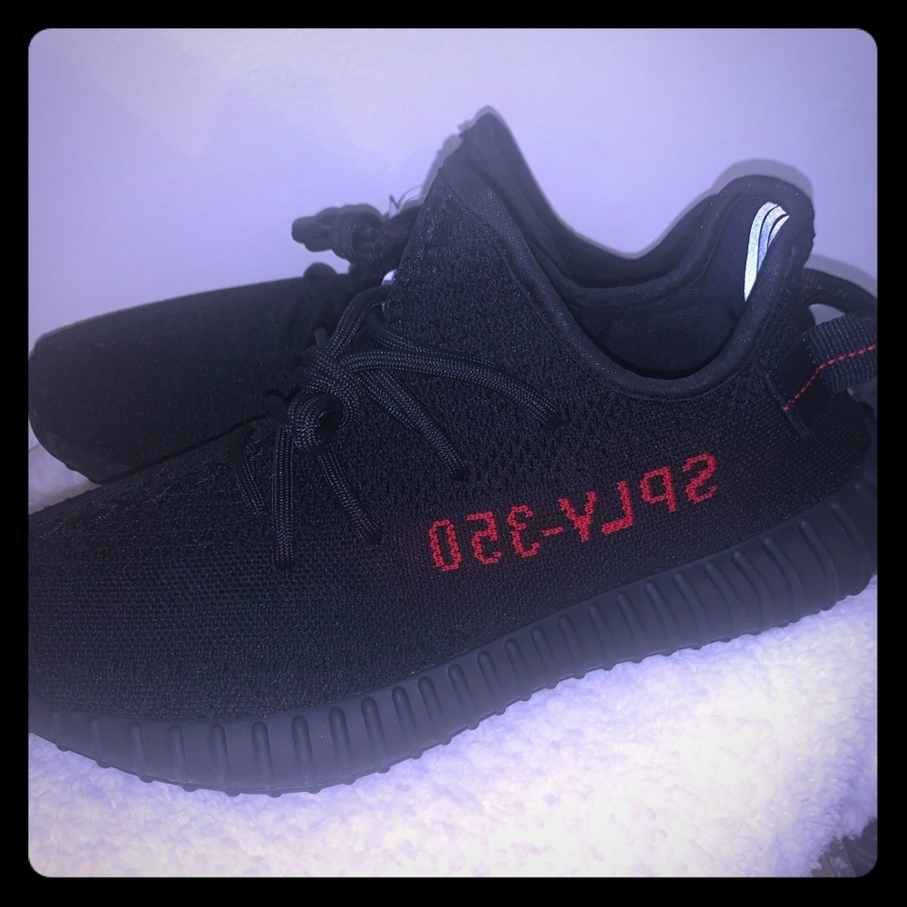 Yeezy boost 350 v2 “bred”